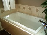 Акриловые вкладыши позволят сэкономить на ремонте ванной